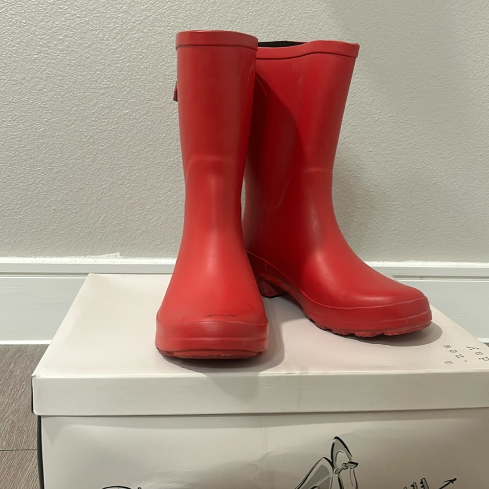 A New Day, Red rain boots, Sz 8.